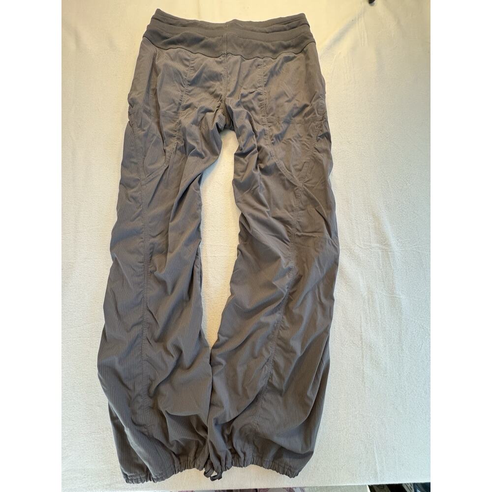 Lululemon Gray Lined Ripstop Drawstring Pants Sz 8 - image 2